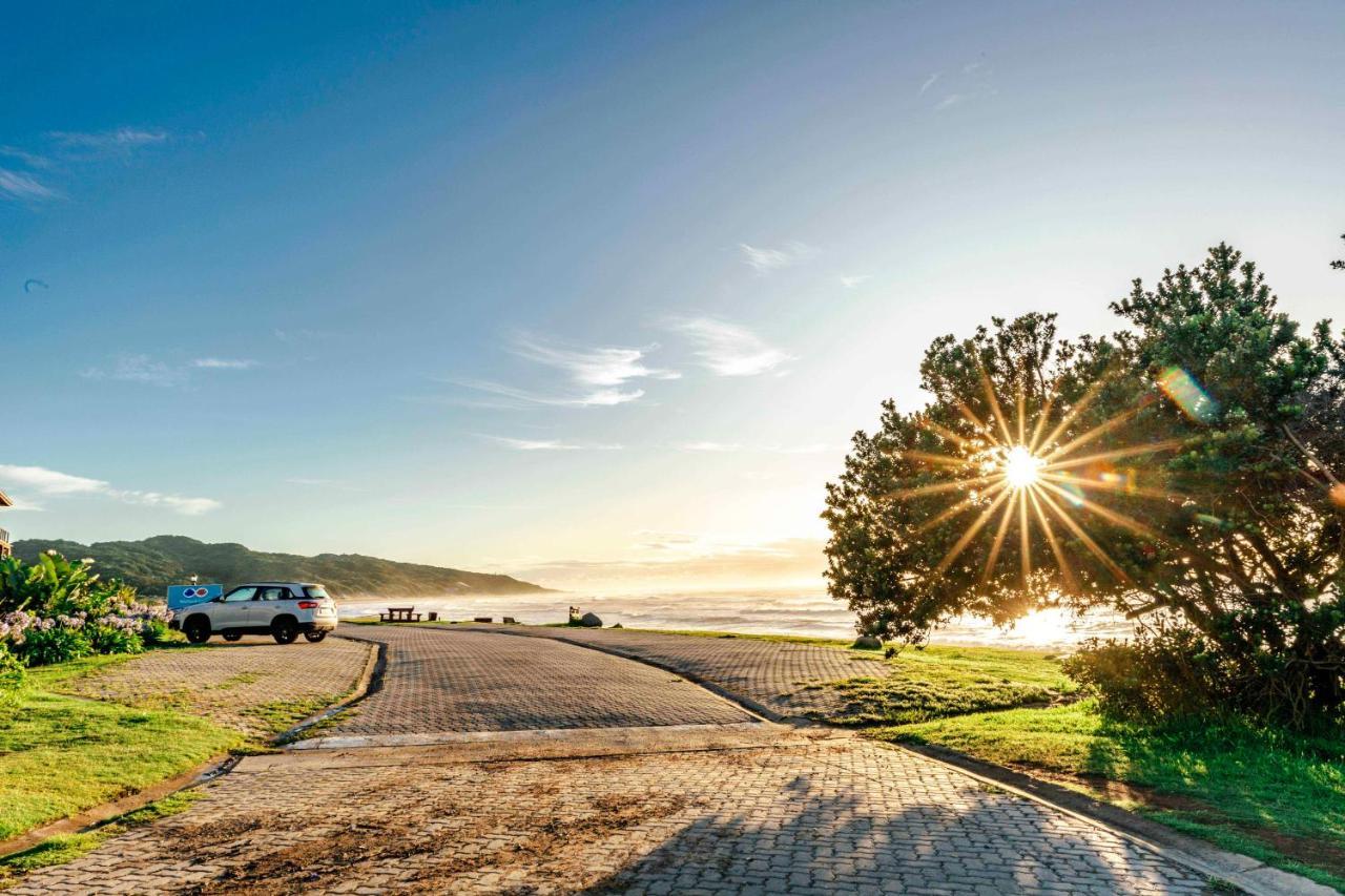 Mitford-On-Sea Aparthotel มอร์แกนส์เบย์ ภายนอก รูปภาพ
