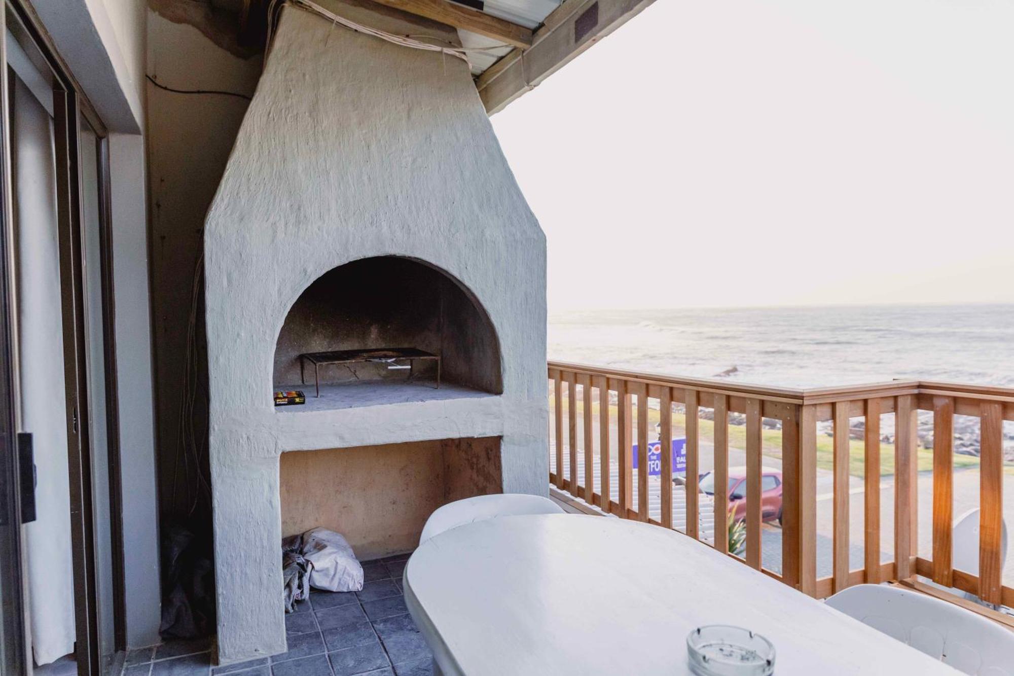 Mitford-On-Sea Aparthotel มอร์แกนส์เบย์ ภายนอก รูปภาพ